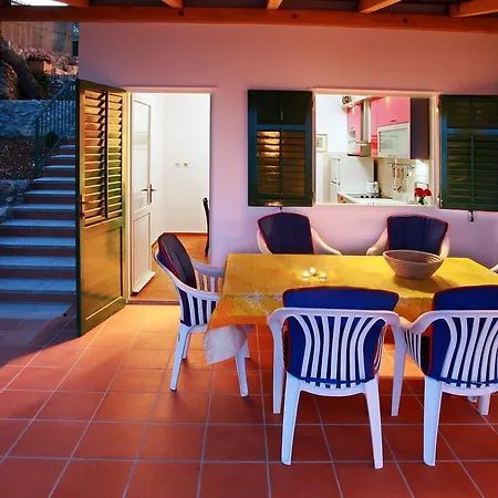 Holiday home Sol